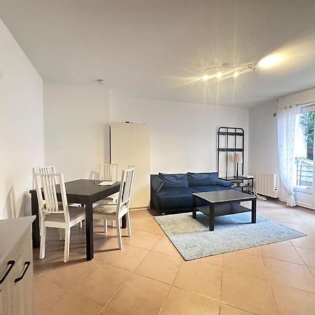 Appartement F3, 2 Chambres Ivry-sur-Seine Dış mekan fotoğraf